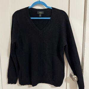 Charter Club Black V-Neck Cashmere Sweater